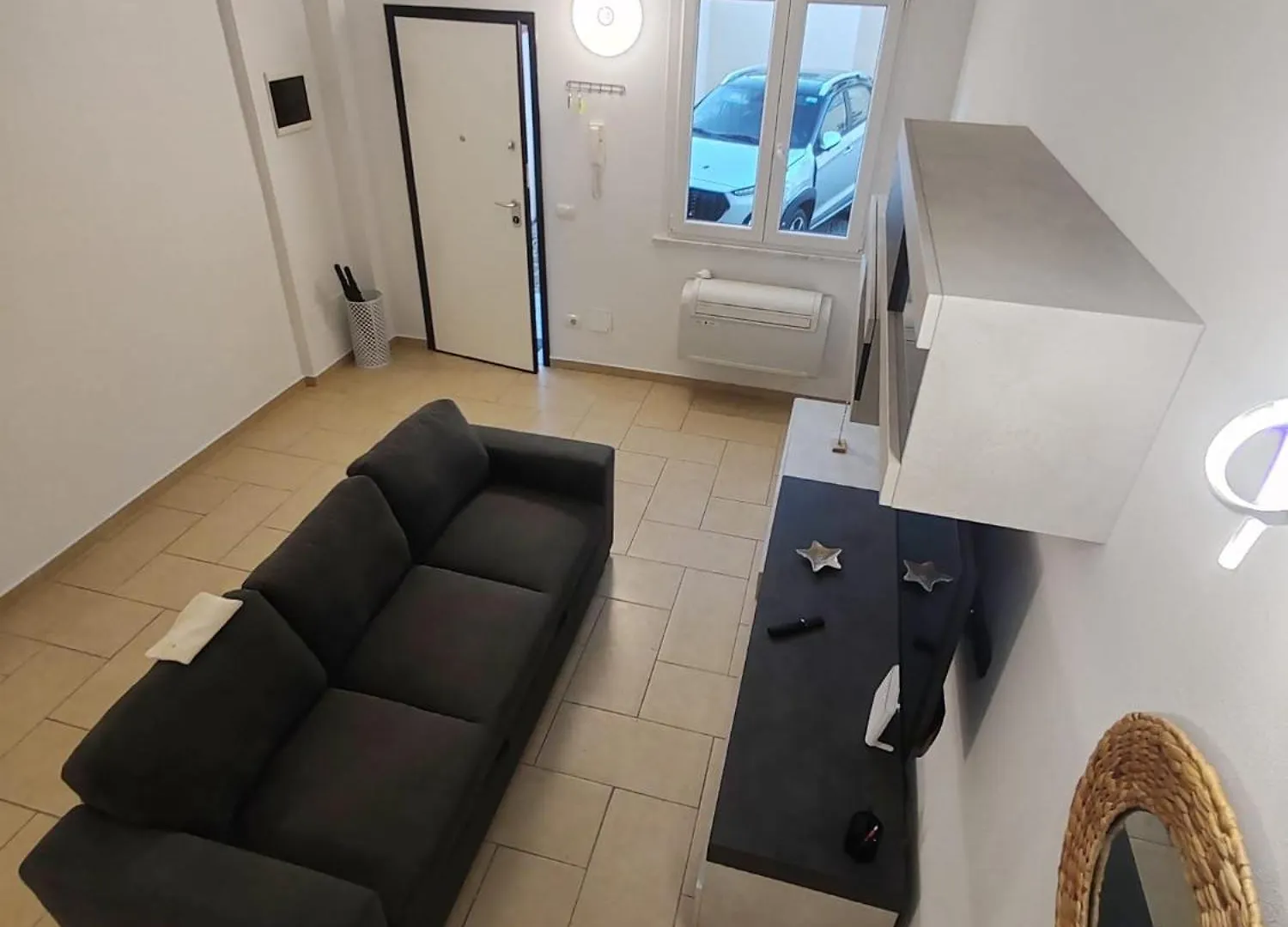 Ondina Apartment In Versilia contacts